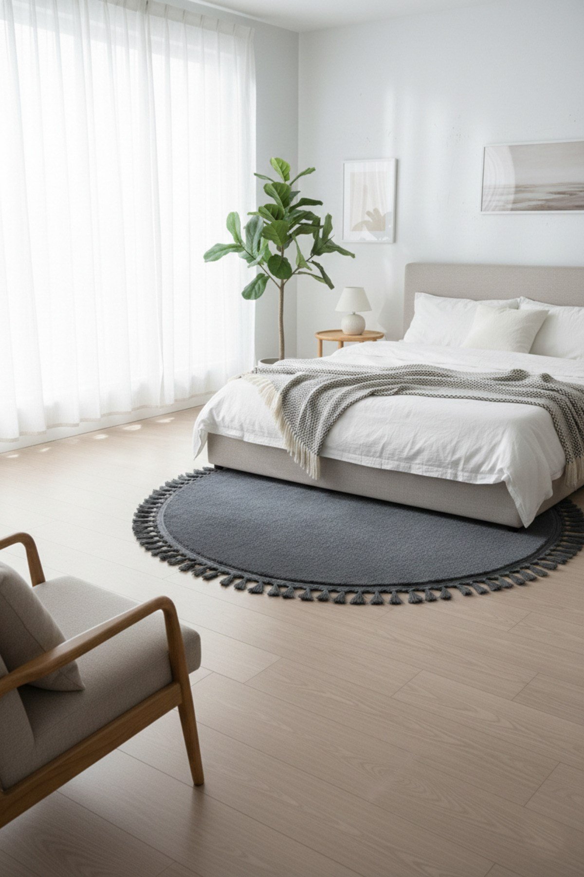 Comfort Yuvarlak Ponpon Saçaklı Peluş Halı(Yatak Odası- Çocuk Odası- Antre- Yemek Odası)Kaymaz Taban