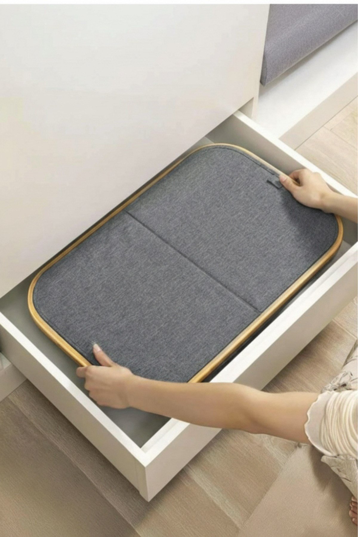 Kumaş Katlanabilir Bölmeli Bambu Detaylı 100 Lt Çamaşır Sepeti 54x33x58