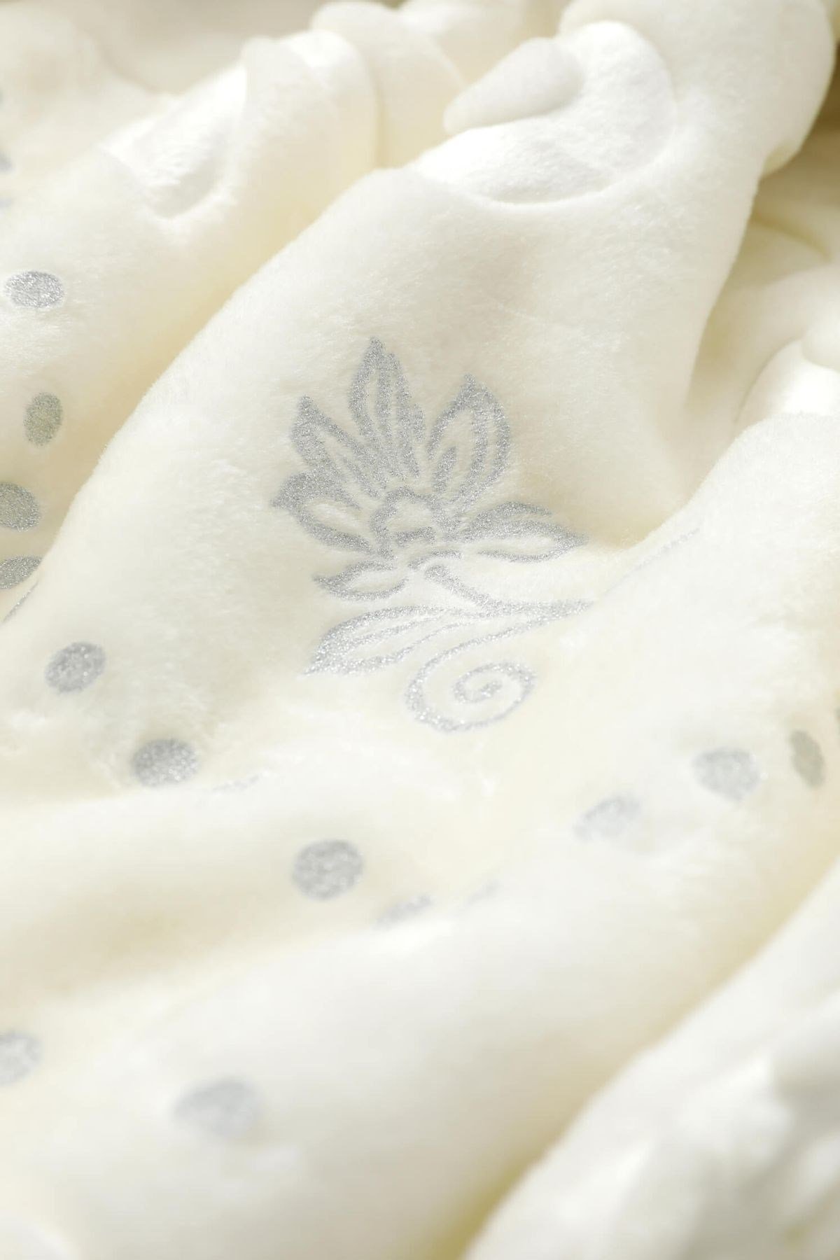 Pırıltı Embos Çift Kişilik Gümüş Detaylı Battaniye - Kemik-silver