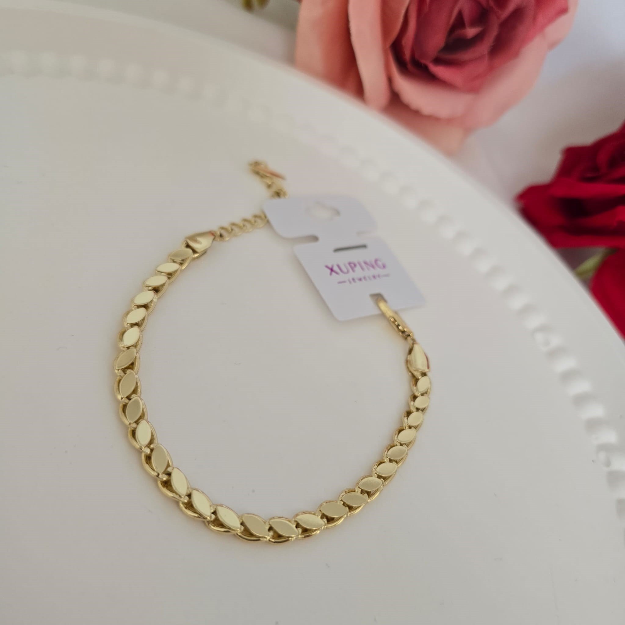 14 K KAPLAMA XUPİNG KALİTESİ ,ESTETİK ,ZARİF ,ZEVKLİ BİR ÇELİK BİLEKLİK