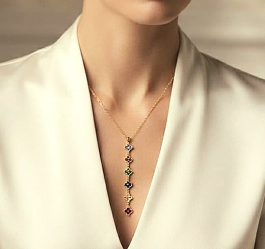 MADAME BELLA KALİTESİ,MODELİ VE İŞÇİLİGİ İLE ZARİF ,ŞIK.VE ESTETİK MODERN  BİR ÇELİK KOLYE MODERN 