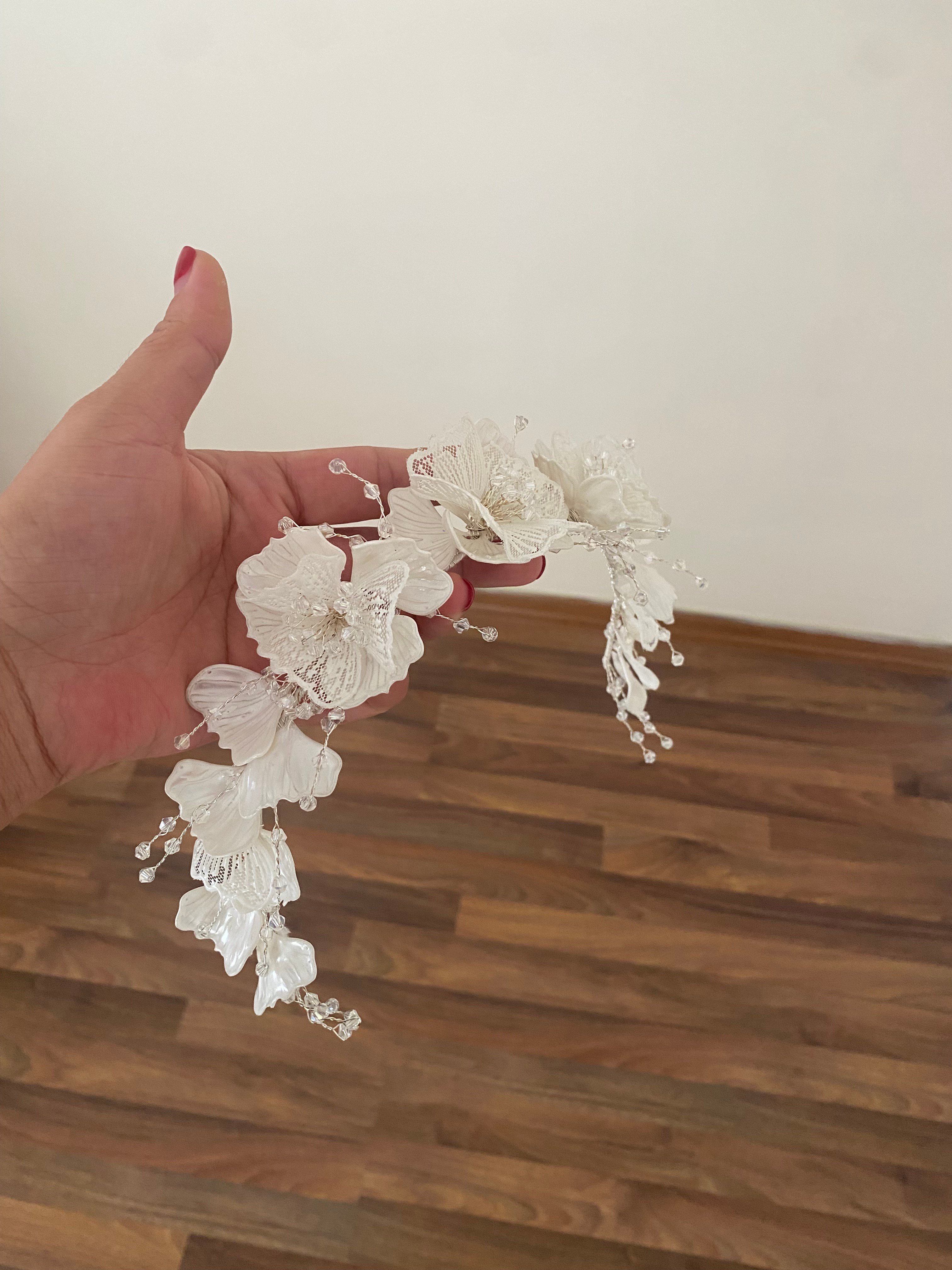 ÇİÇEK DETAYLI GELİN TACIGİZEM ACCESSORY