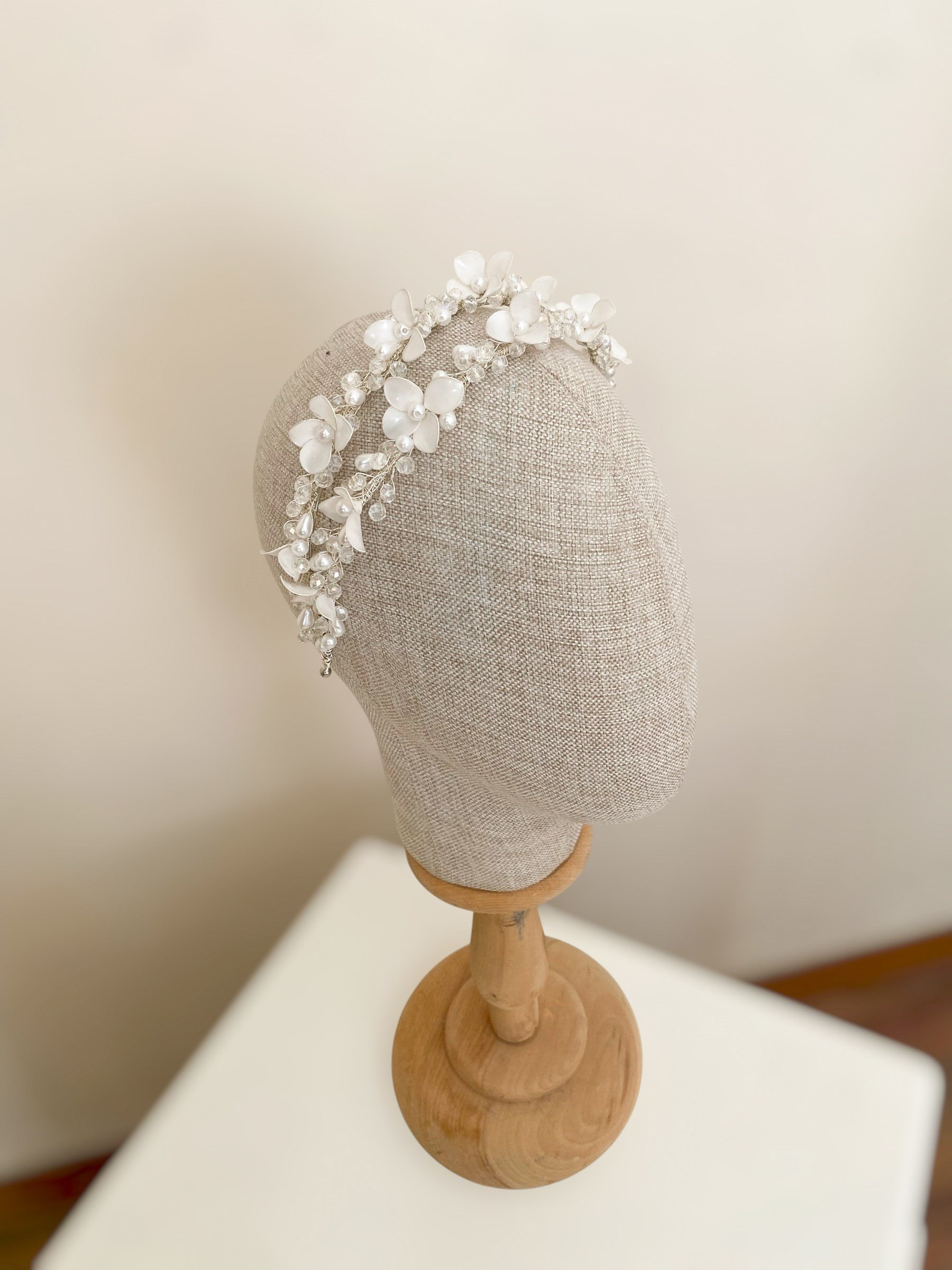 ÇİFT SIRA ZARİF GELİN TACIGİZEM ACCESSORY