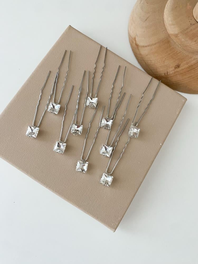 KRİSTAL PİN TOKA SET