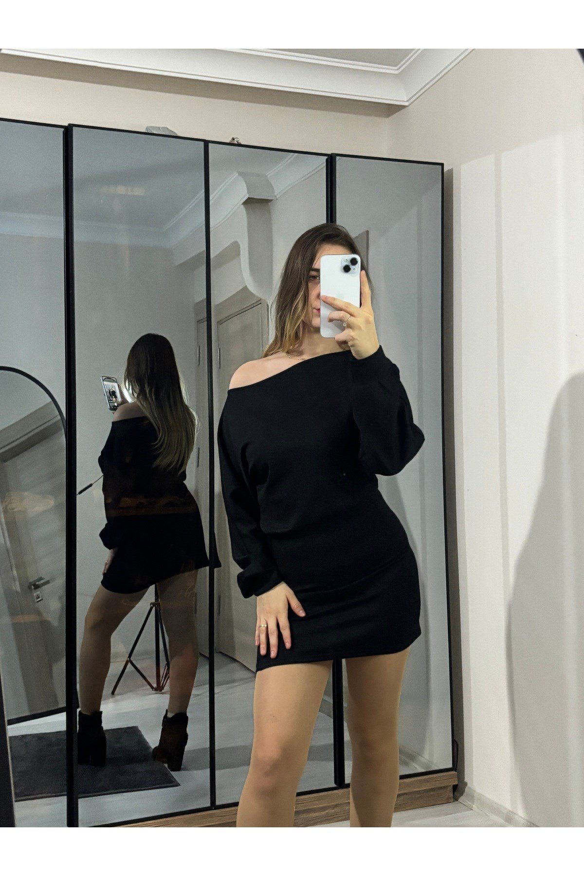 Modal Kumaş Kayık Yaka Mini Elbise