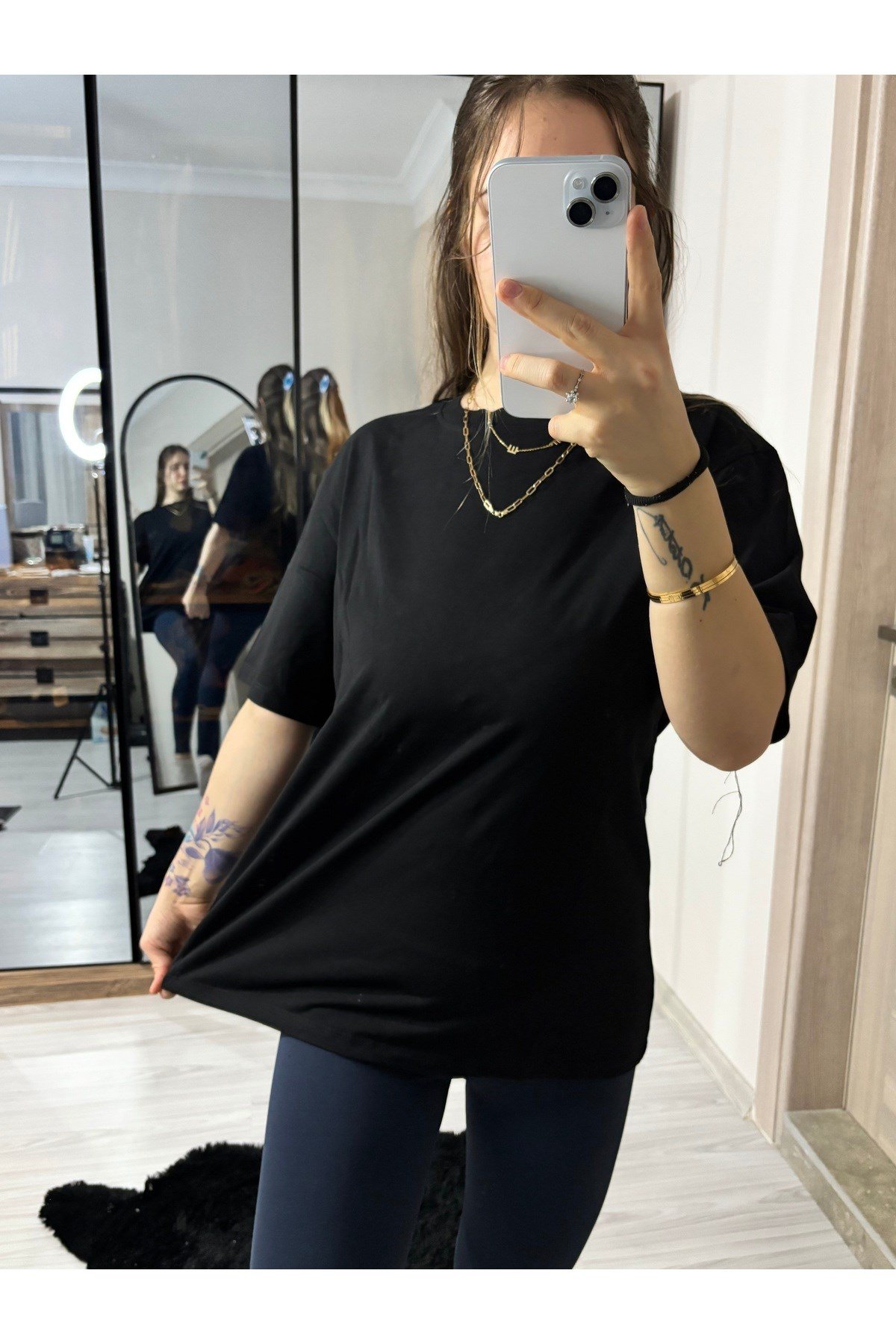 Siyah Sıfır Yaka Basic Oversize Tişört