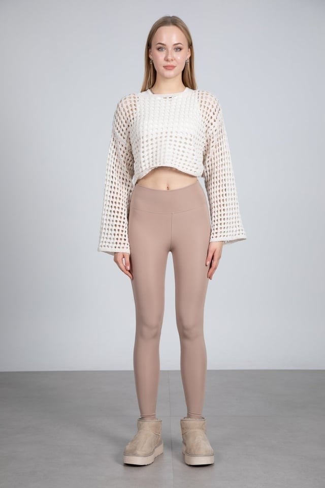 Ekru Ajurlu Crop Bluz