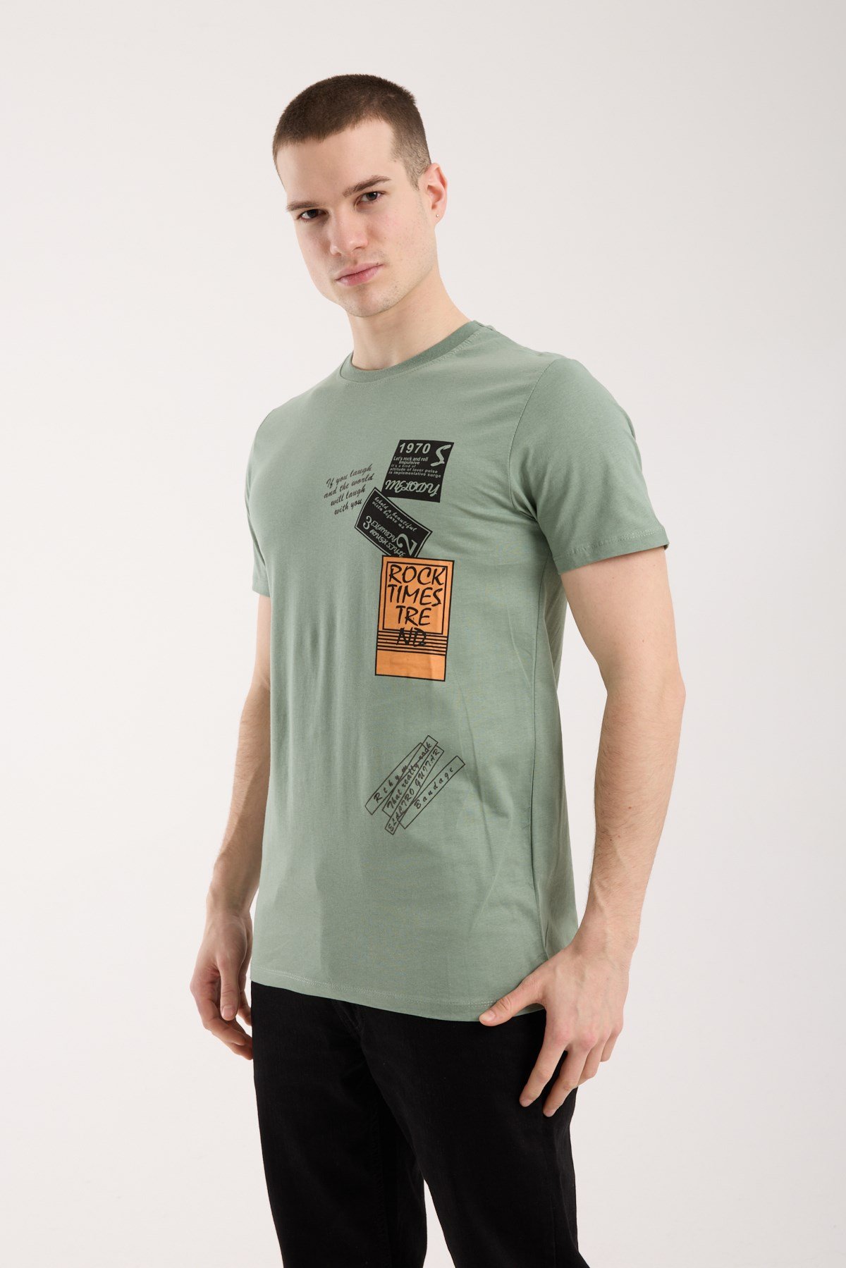Erkek Grafik Baskılı T-Shirt Sportif Kesim Günlük Kullanım