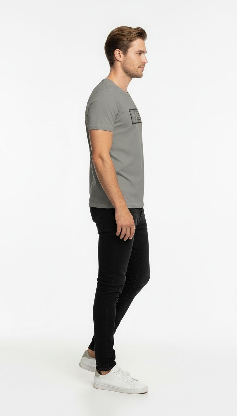Erkek Minimal Logo Detaylı Modern Günlük T-Shirt