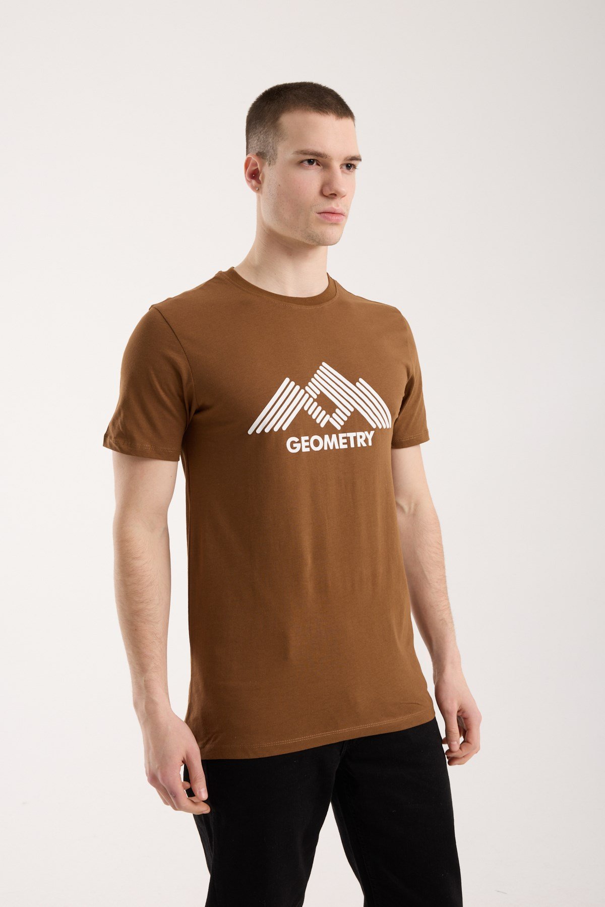 Erkek Urban Geometry Baskılı Slim Fit Günlük Tişört
