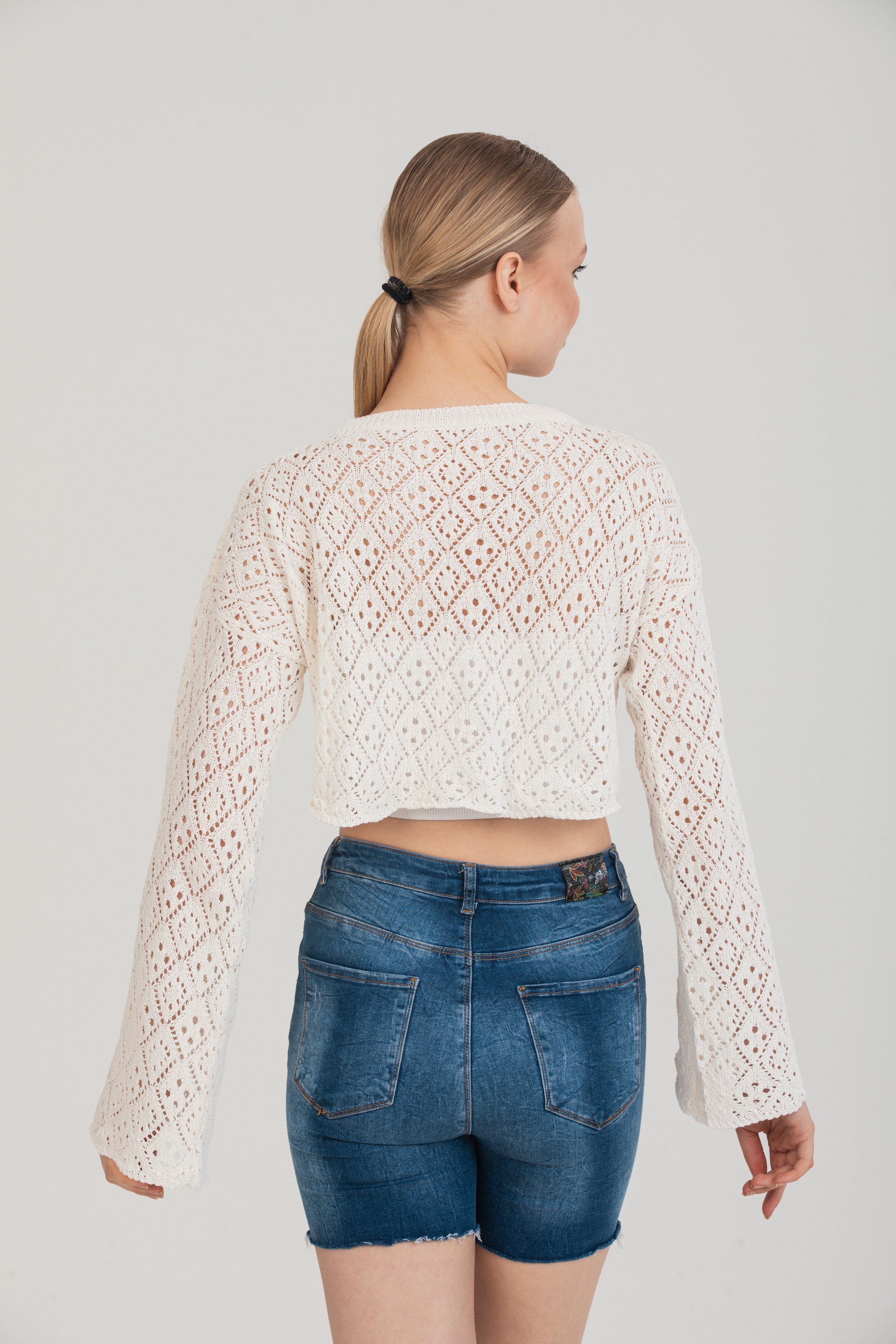 Feminen Ajurlu Dokulu Beyaz Crop Bluz | Standart Beden