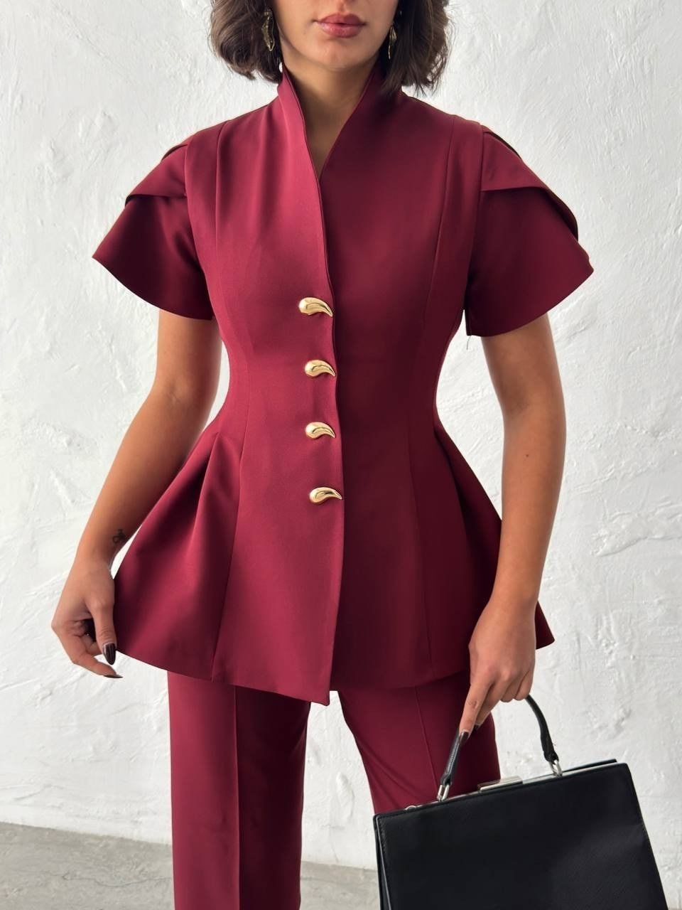 Gold Düğme Detaylı Peplum Kesim Şık Kadın Takım