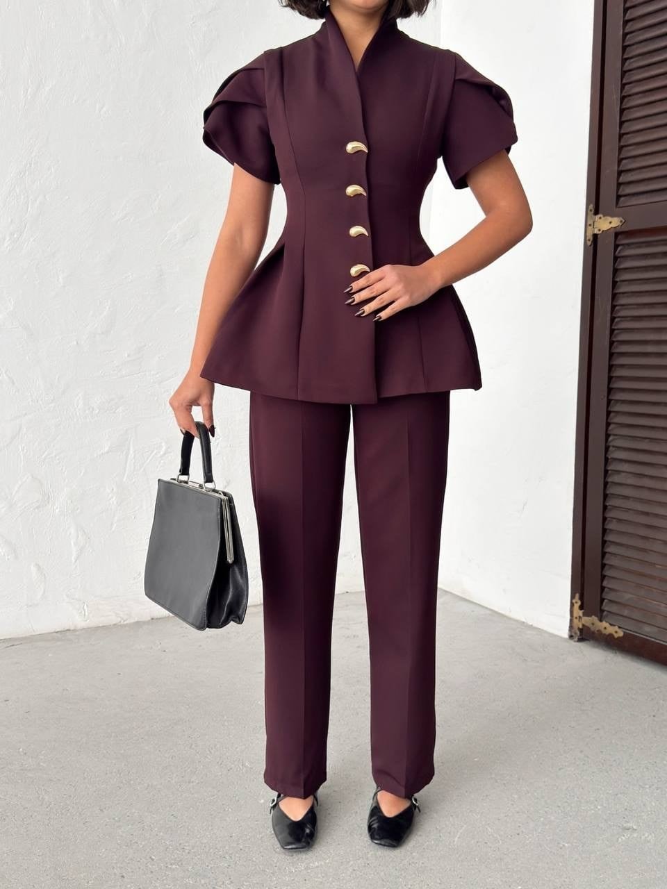 Gold Düğme Detaylı Peplum Kesim Şık Kadın Takım