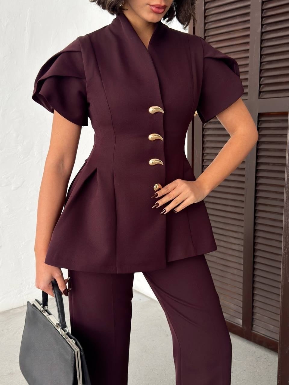 Gold Düğme Detaylı Peplum Kesim Şık Kadın Takım