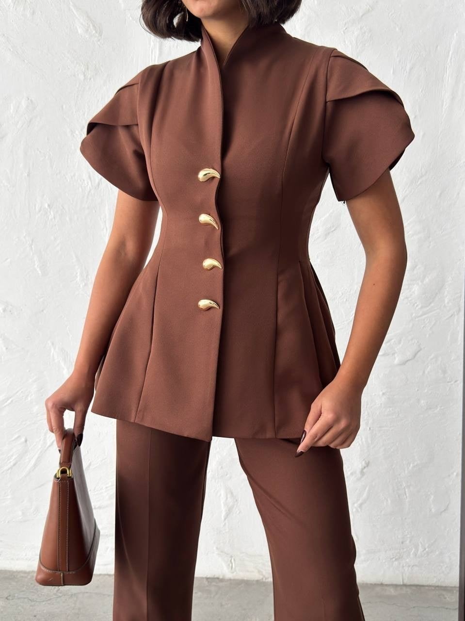 Gold Düğme Detaylı Peplum Kesim Şık Kadın Takım