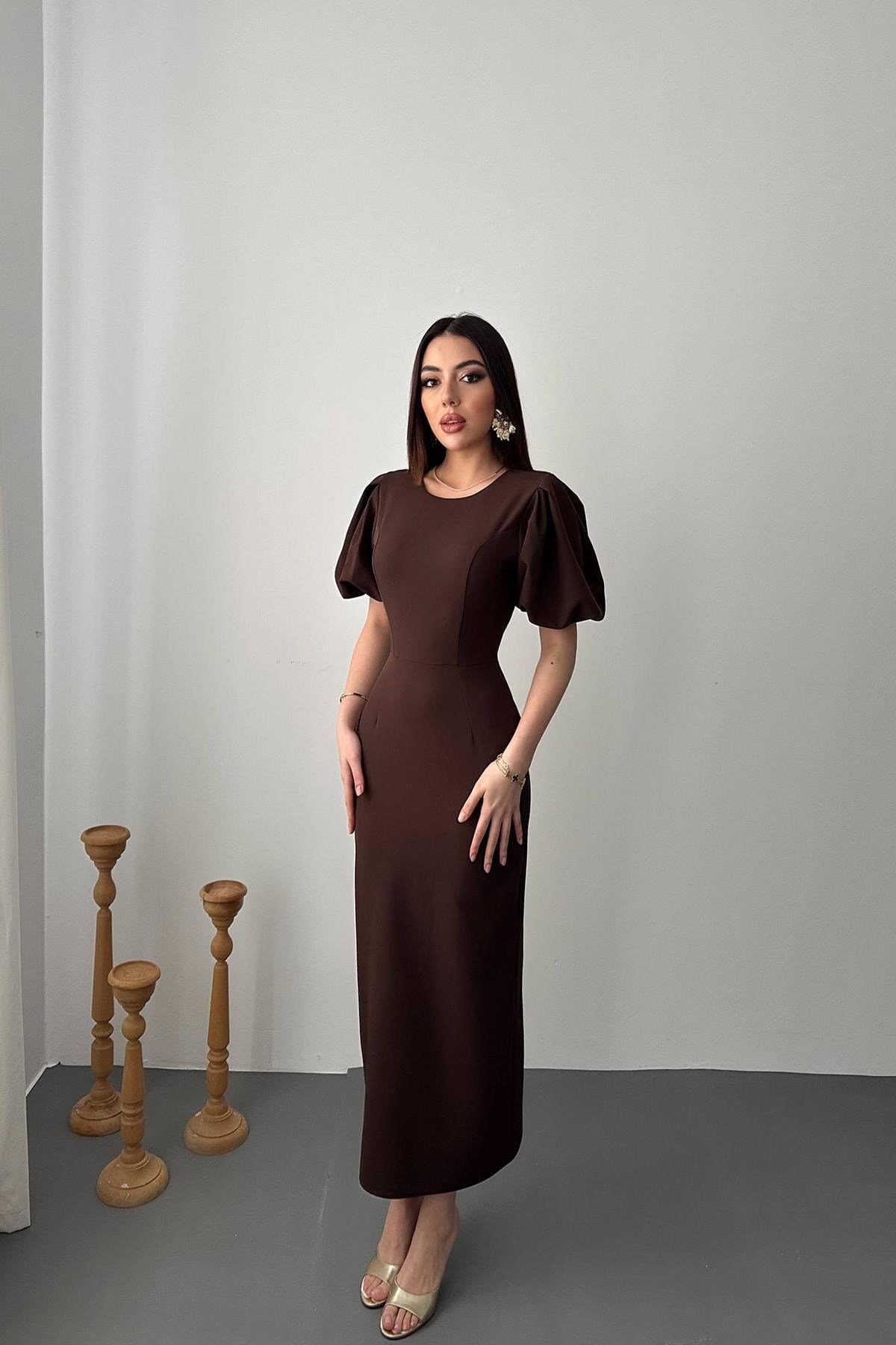 Kahverengi Kolları Balon Elbise