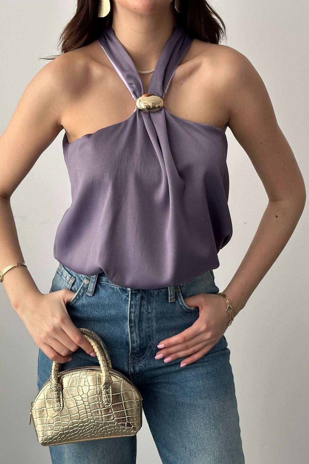 Lila Toka Detaylı Bluz
