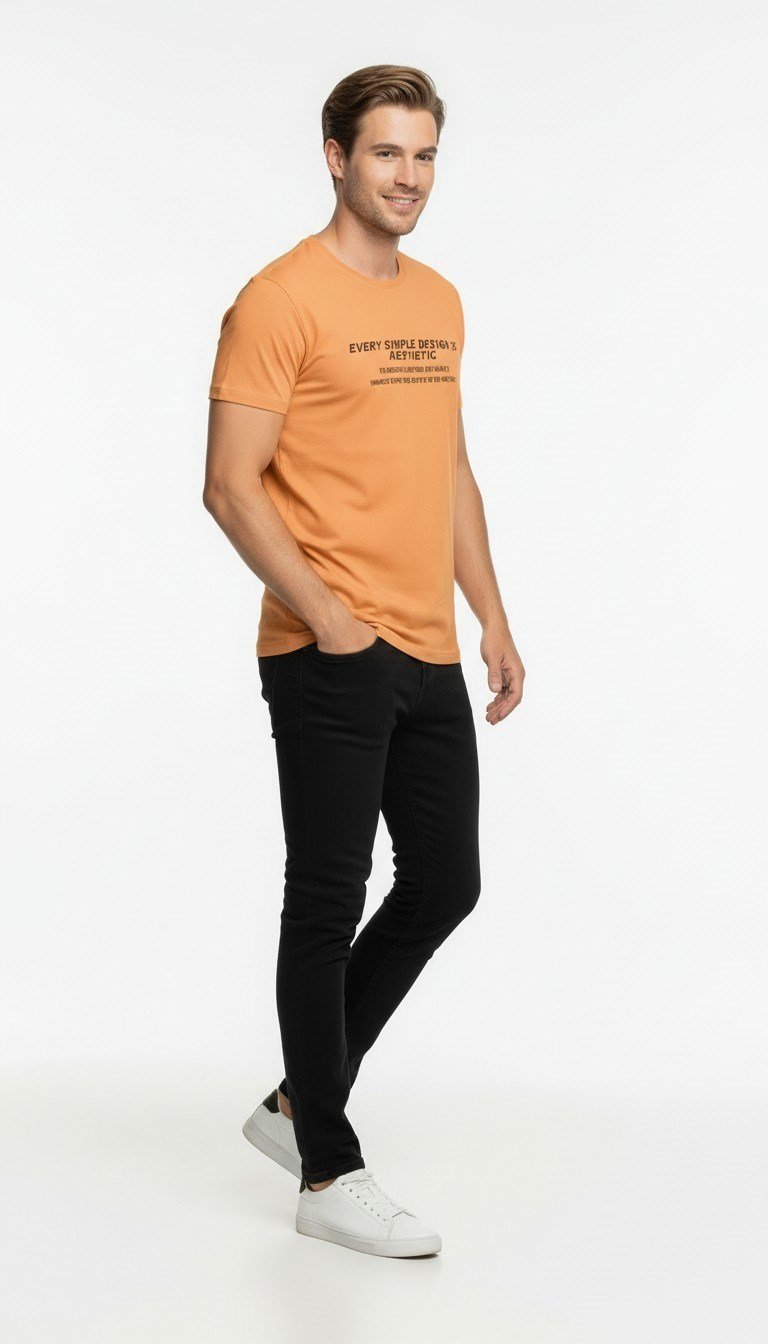Minimal Tipografi Detaylı Erkek Günlük T-Shirt