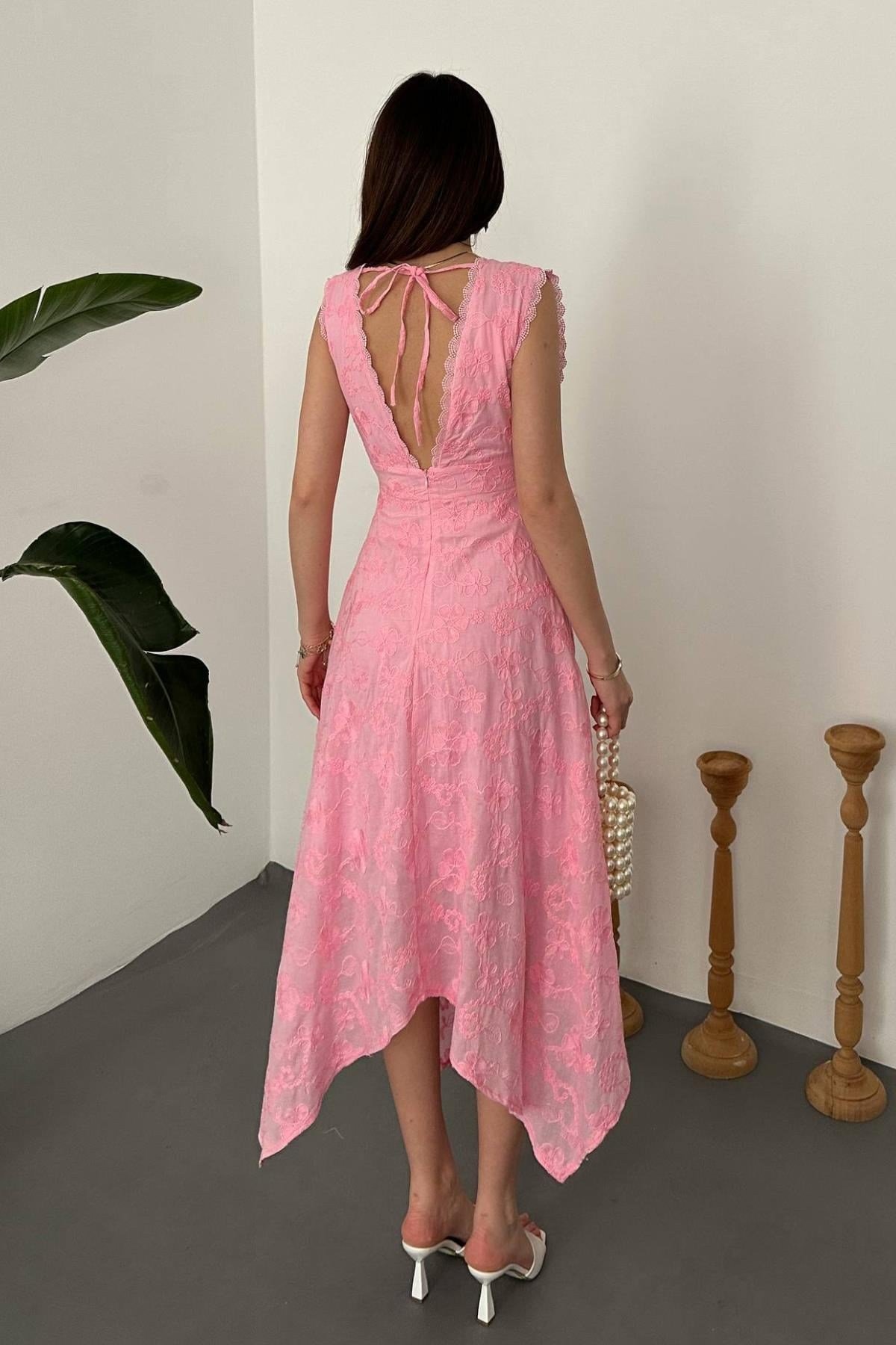 Pembe Brodeli Elbise