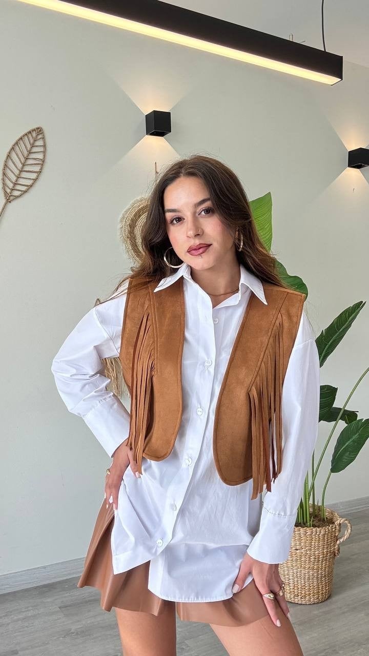 Püskül Detaylı Modern Yelek – Güçlü Ve Özgür Stil-Taba