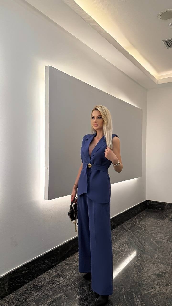 Saks Kemerli Yelek & Pantolon Takım – Şık Ve Modern Ofis Stili