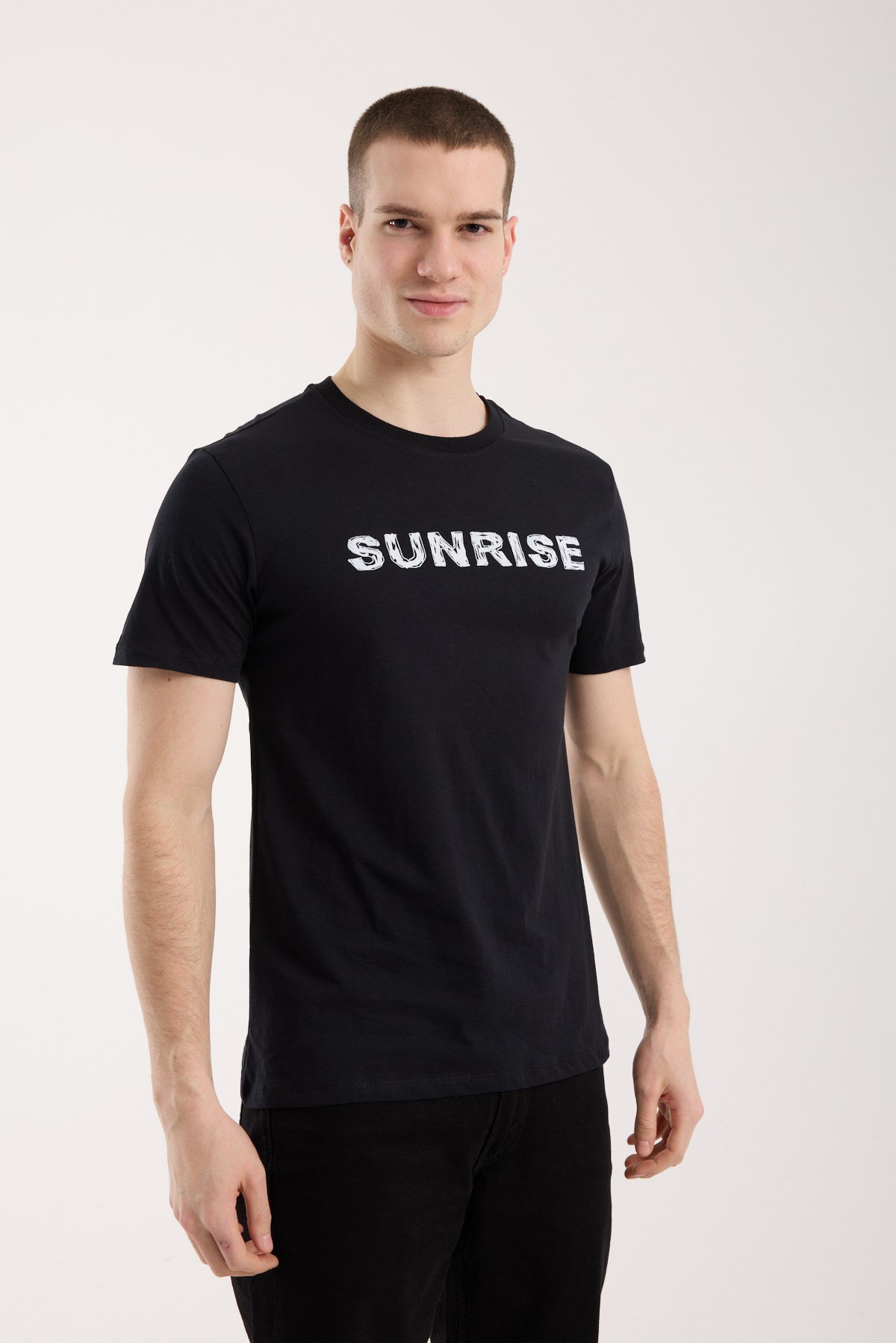 Sunrise Urban Yazı Baskılı Erkek Tişört – Günlük Sportif Stil