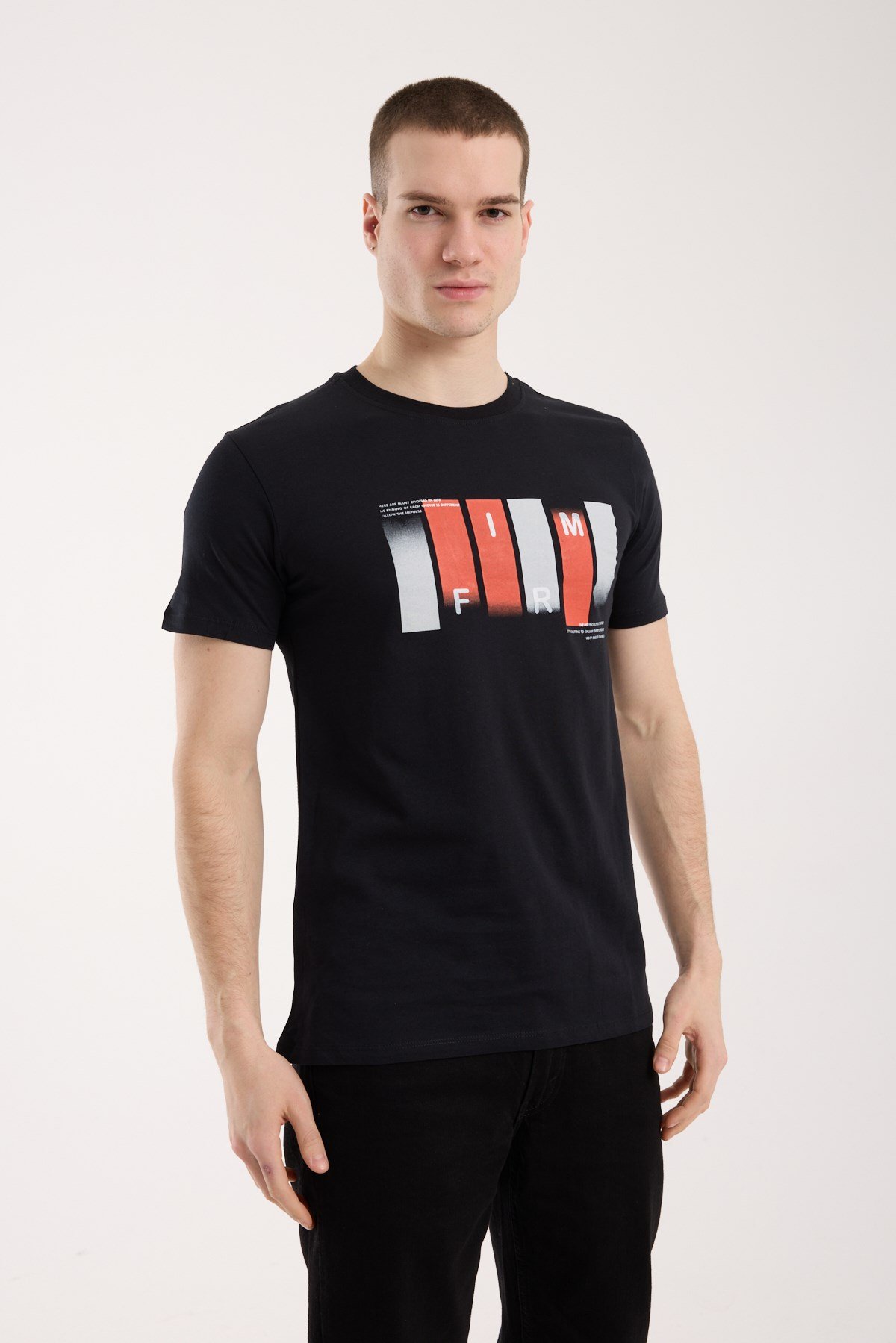 Urban Form Grafik Baskılı Erkek Tişört – Günlük Sportif Stil
