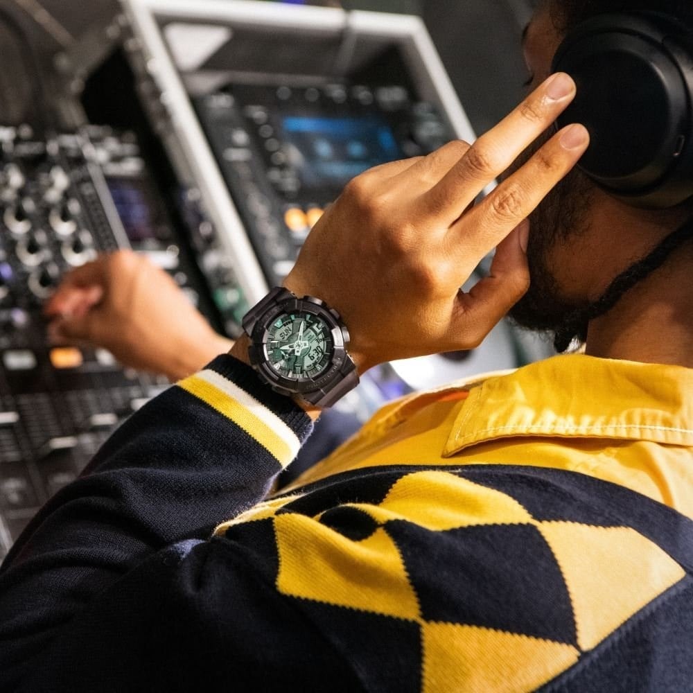 Casio G-Shock Kol Saati GM-110MF-1ADR