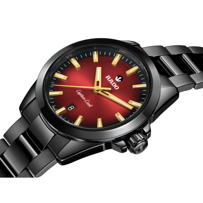 Rado Captain Cook Discover R32279332 Erkek Kol Saati