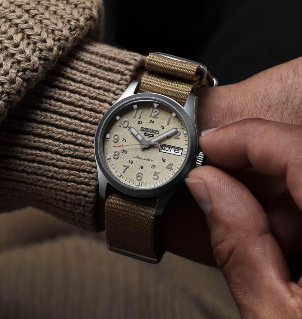 Seiko 5 SRPJ83K1 Erkek Kol Saati