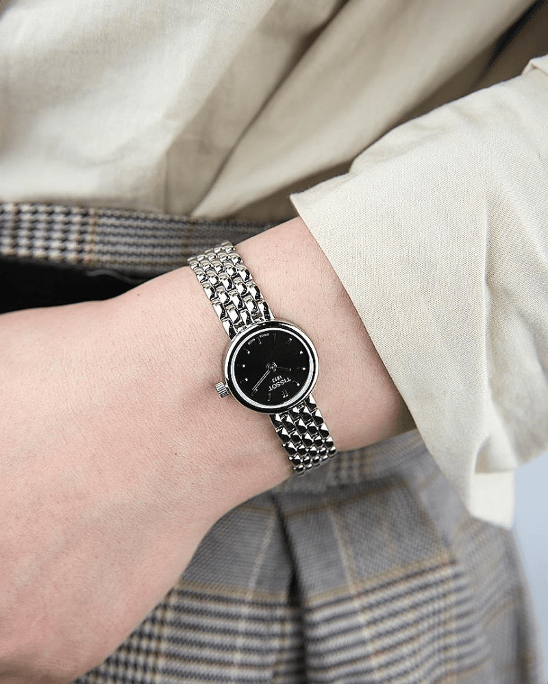 Tissot T0580091105100 Lovely  Kadın Kol Saati (SZ)