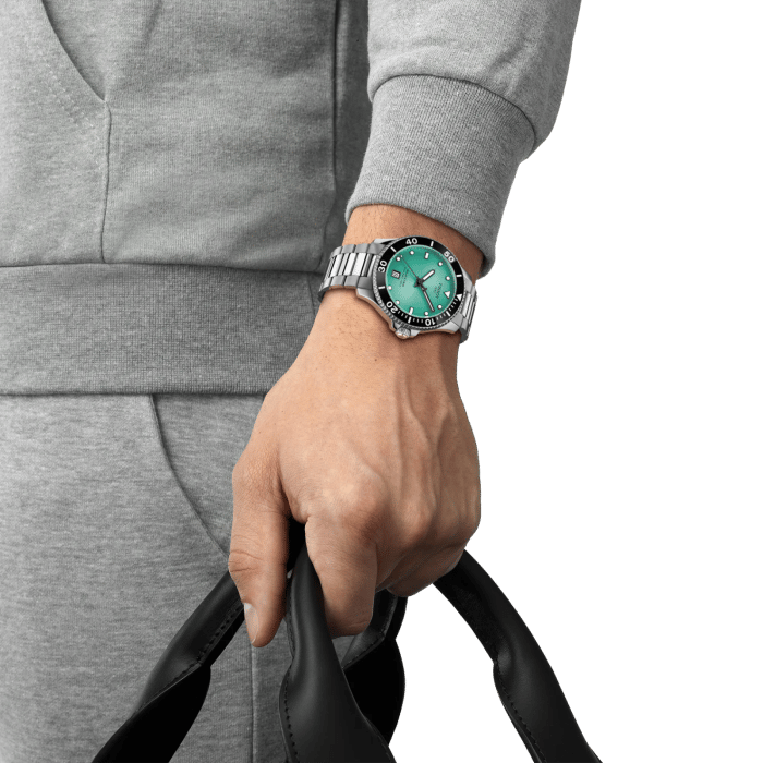 Tissot T1204101109100 Seastar Kol Saati