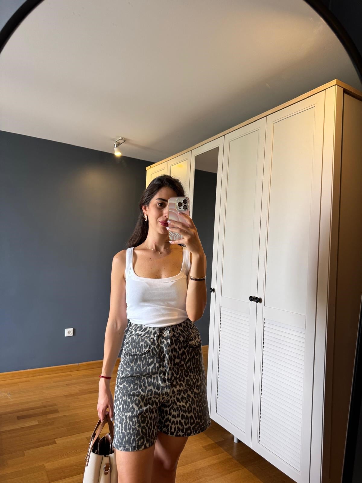 LEOPAR ŞEHİR BOY KOT ŞORT