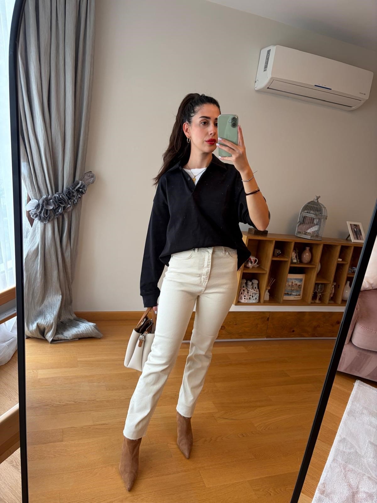 Polo Yakalı Düğmeli Sweatshirt