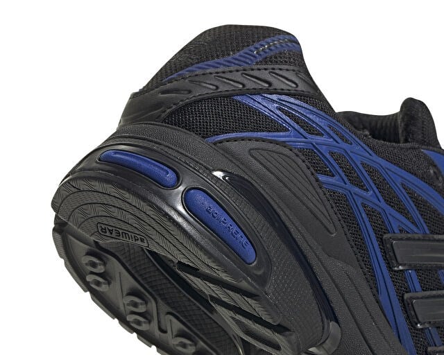 ADIDAS ADISTAR CUSHION Unisex Günlük Ayakkabı IG1739 Siyah