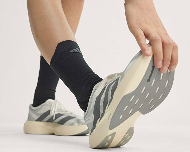 ADIDAS ADIZERO EVO SL EXO W Unisex Koşu Ayakkabısı KJ0440 Beyaz