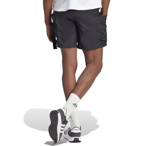 adidas AIC6737 Adidas M Ce Q2 Car Sho Erkek Şort ve Kapri Siyah