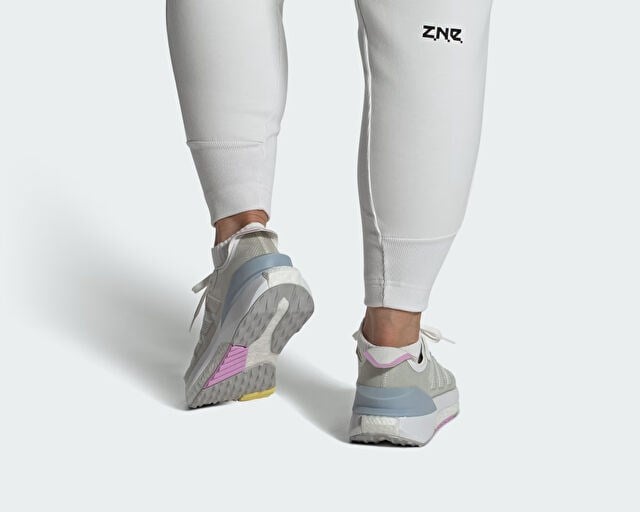 ADIDAS AVRYN Kadın Günlük Ayakkabı IG0645 Krem
