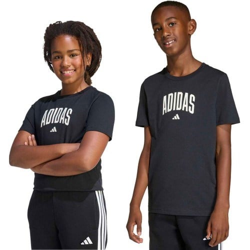 Adidas Collegiate Graphic Çocuk Siyah Yuvarlak Yaka Tişört