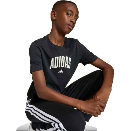 Adidas Collegiate Graphic Çocuk Siyah Yuvarlak Yaka Tişört