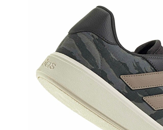 ADIDAS COURTBLOCK Erkek Günlük Ayakkabı JR9351 Siyah