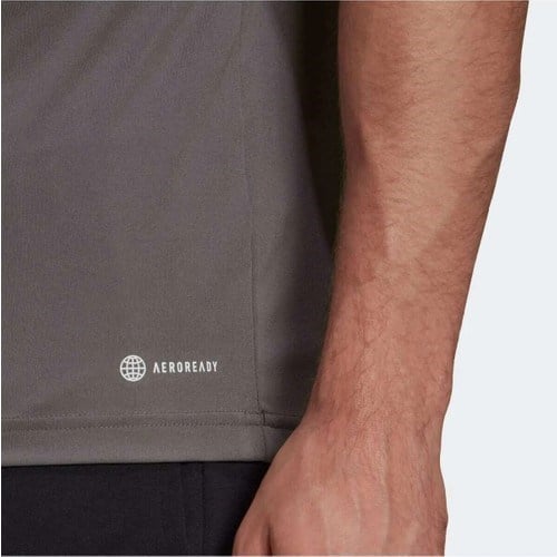 adidas Entrada 22 Erkek Polo T-Shirt Gri Renk Nefes Alabilir Kumaş ile Şık Tasarım