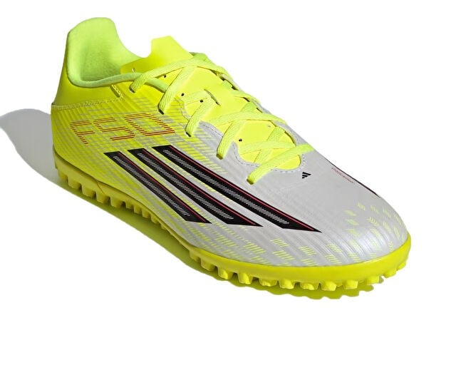 ADIDAS F50 CLUB TF Erkek Halı Saha Ayakkabısı JR9051 Sarı