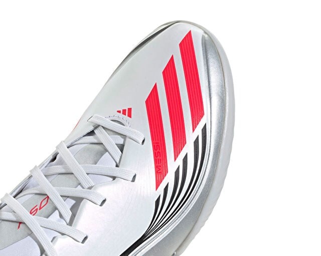 ADIDAS F50 MESSI LEAGUE TF Erkek Halı Saha Ayakkabısı JP7448 Beyaz
