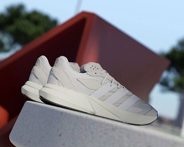 ADIDAS LIGHTBLAZE Erkek Günlük Ayakkabı JH6942 Beyaz