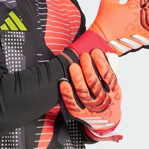 Adidas Performance JH3821 Predator Competition Goalkeeper Gloves