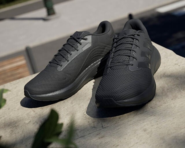 ADIDAS RESPONSE RUNNER U Erkek Koşu Ayakkabısı JR8058 Siyah