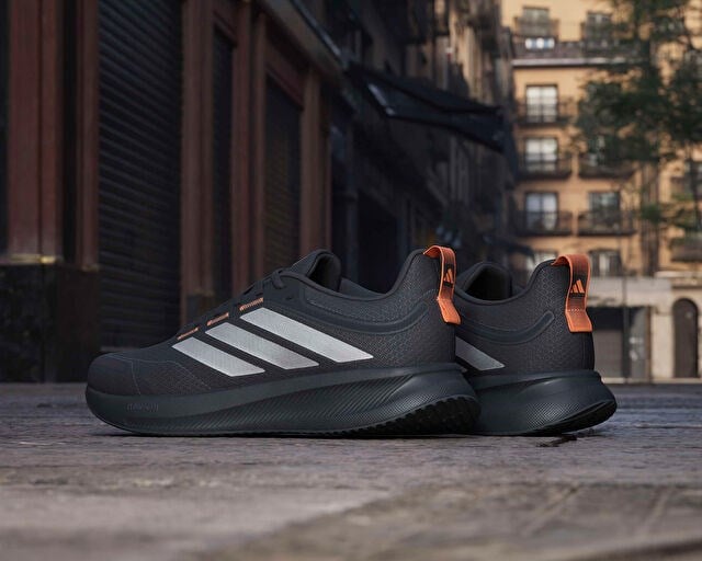 ADIDAS RUNBLAZE M Erkek Koşu Ayakkabısı KI6134 Siyah
