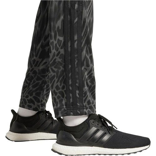 adidas Siyah  Kadın  Eşofman W ESS 3S TS JD2682 Siyah  Kadın  Eşofman W ESS 3S TS JD2682
