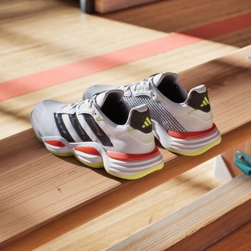 Adidas Stabil 16 Indoor Erkek Antrenman Ayakkabısı
